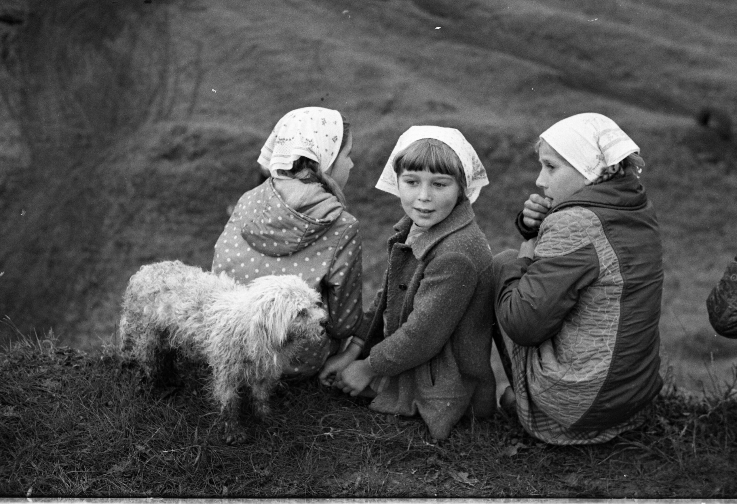 vintage photo of family with dog